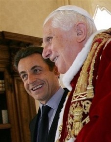 Nicolas Sarkozy et Benoît XVI, le 20/12/2007