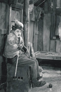 Charlie Chaplin dans La Ruée vers l’or. Photo DR.