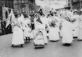 Manifestation pour le droit de vote des femmes aux &Eacute;tats-Unis, 1920. Photo D.R. 